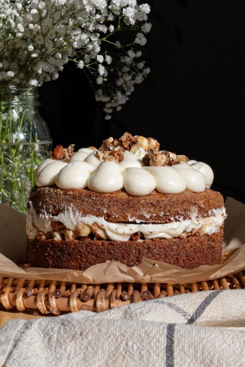 The whole carrot cake with honey praline.