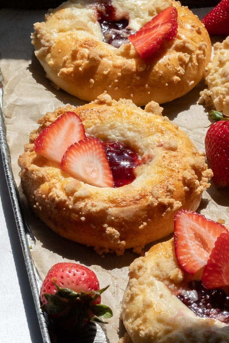 Strawberry Cheesecake Buns